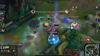 Bugged Lee Sin Q Hit box be like...