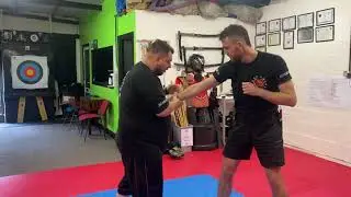 Knife Defence Control Concepts