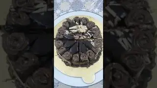 Let's cut the Cake || how to cut the cake properly #shortsfeed #cakecutting