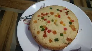 Ap ise n bacho ko bilkul guilt free hokr khila sktein hain so try#suji k bread#suji cake#homemade