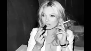 Kate Moss Smoking