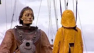 La petite géante et le scaphandrier (Royal de Luxe 2009)