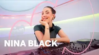 MNM Party: Nina Black