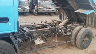 Isuzu elf truck 3.5 to 4 ton