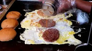 Burger Malaysia - Amazing Skill ADIEQ BURGER  - MALAYSIA STREET FOOD/ RAMLY BURGER