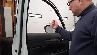 Mazda Cx5 2020 Door panel sweep removal