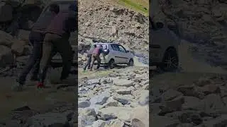 Danzerous Water Crossing Ladakh