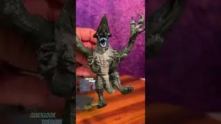 KNIFEHEAD (Kaiju) Action Figure QUICK LOOK McFarlane Toys Pacific Rim Review