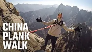 China Plank Walk in Mt Hua Shan