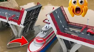 Amazing Working Drawbridge Model | Ship Passing Under Bridge 🚢