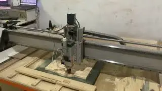 Dando passe de nivelamento superficial na cnc router 