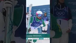 What a run! 🤩 Cooper Woods wins gold for Team Australia in the #FreestyleSkiing men's moguls!