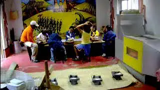 HPIM0379 sobrinos moliendo Karina y Richi