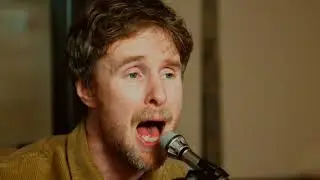 FINNIAN - Travelling (Official Video)