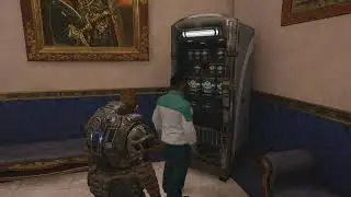 Gears 5 some random guy staring at a vending machine