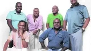 Grupo Fundo de Quintal   O Sonho Se Perdeu   Musica Nova 2012   YouTube