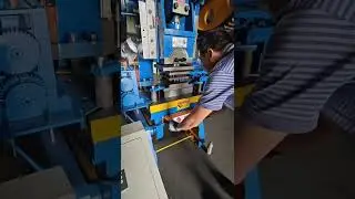 Razor wire machine installation and debugging first step material feeding and punching