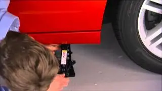 2013 Dodge Charger | Jacking and Tire Change