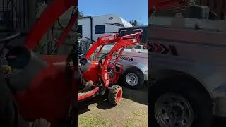 Kioti Cs2220 Loading Dump Trailer