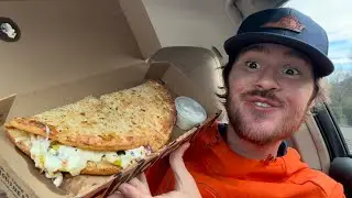 Обзор греческого куриного кальцоне от Schlotzsky!