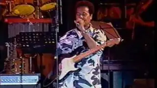 Andre Tanker Sayamanda Live Feat The Contra Band.mp4
