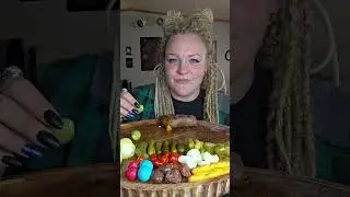 Snackplate #snackplate #Mukbang #eatingsounds #eatingasmr #girldinner #asmr #chewingsounds #potato 