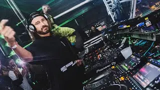 Bob Sinclar dropping Nic Fanciulli's remix of 'For The Same Man' by B Beat Girls at Dalt Vila, Ibiza