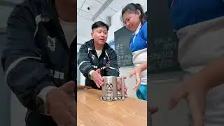 Kindergarten prince and middle school students challenge 10kg water cup