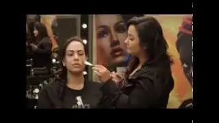 Curso de Cosmetologia Profissional - Maquiagem Completa para Morenas - www.qcursos.com.br