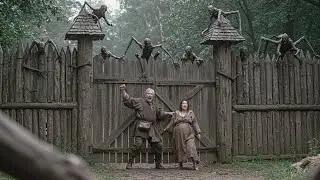 Pai e Filha Grávida Tenta Fugir de Monstros da Floresta Numa Aldeia, Sem Saber que Ali é o Lar Deles