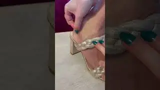 Fast Fix~Keep Sandals from Slipping Off Your Feet#shoes #sandals #shorts #fashiontips #shortsvideo