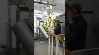 Intelligent lift assist device for handling tanks by vacuum gripper -Liftronic205