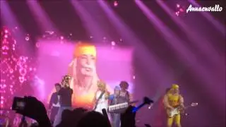 SS4 Paris_Good Friends (by Annaenvallo)
