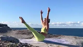 THE BEST 20-MINUTE FULL BODY PILATES SESSION - HOLLY DAVIS
