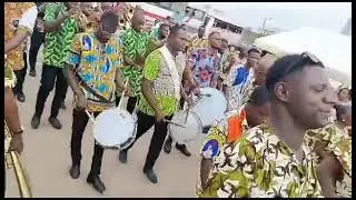Fanfare Anonkoua kouté en déplacement sur locodjro 🥰👍👍