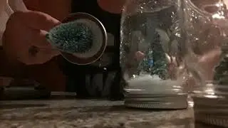 DIY waterless Christmas snow globes
