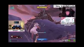 Peterbot matando a pollo en la final de las FNCS