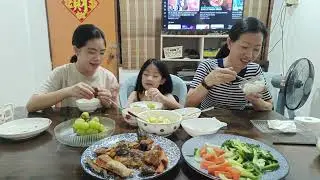 Vlog #món  cá  trê chiên  rau  luộc  cho bữa cơm gia đình, cuộc sống malaysia
