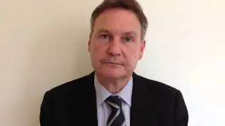 What can I do to prevent macular degeneration from progressing?