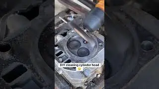 DIY cleaning cylinder head😱#bossarnel #mechanic #highlights #viral #likefollowshare