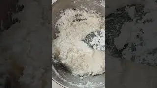 Coconut macaron #youtubeshorts #recipe #delicious #coconut#macaron#easy#dessert #yummy #coffee