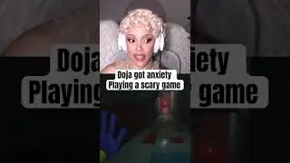 Doja got anxiety Playing a scary  game. #dojacat #anxiety#scarygaming #twitch #shorts