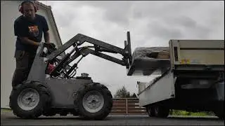 Homemade mini skid steer - test (fork) / smykový mininakladač - test s vidlemi (with plans)
