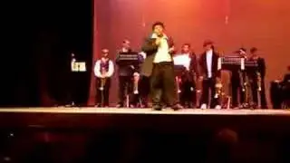 DAVID CANTANDO ALMOHADA EN EL BRAULIO CASTILLO DE BAYAMON