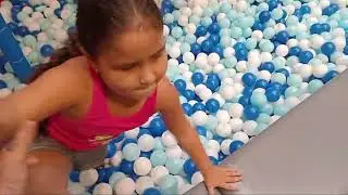 VIVI NA FÁBRICA DE BRINQUEDOS