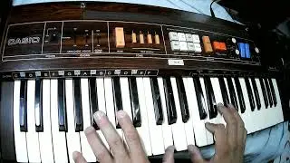 CASIO Casiotone 403 - playing preset sounds