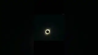 Eclissi solare totale ⚫☀️🌒 La Luna tra il Sole e la Terra  #eclissisolare #eclissi #sole #luna