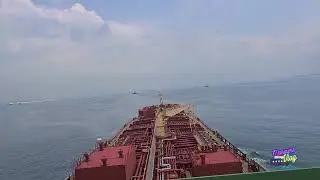 Singapore traffic at sea how ships are moving in traffic #singapore #indonesia #atsea #travel #sea