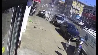 Local media report 2 dead after car crashes into sidewalk in Brooklyn