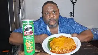 Cheesy spaghetti with PRINGLES CHEESY JALAPENO PEPPERS FLAVOR. It was so good. 